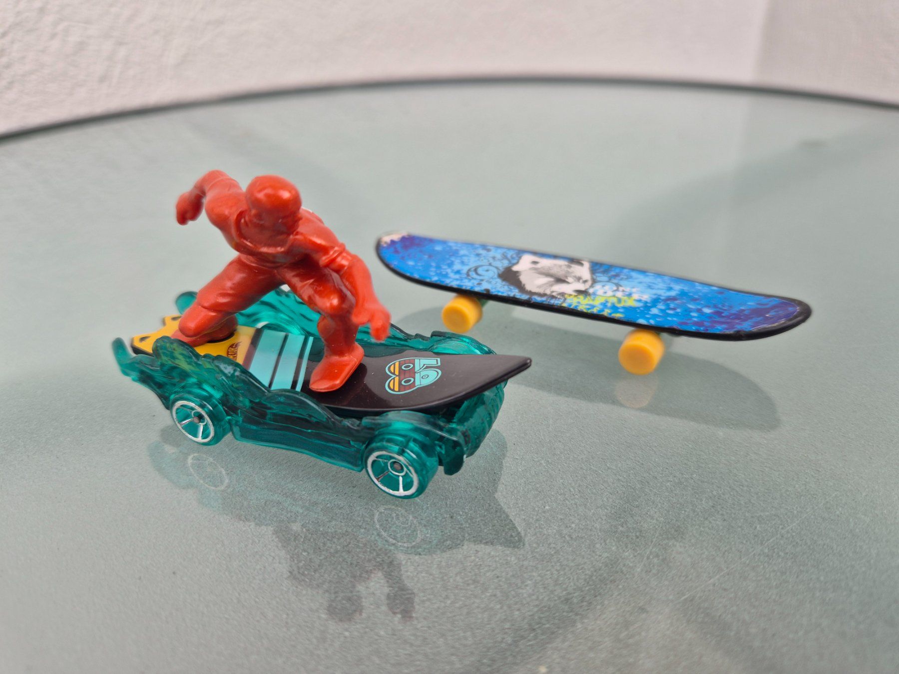 Hot Wheels Modellini d'auto: Surf Brett Hot Wheels + – Usato da Oberbuchsiten venduto da laffite54 1