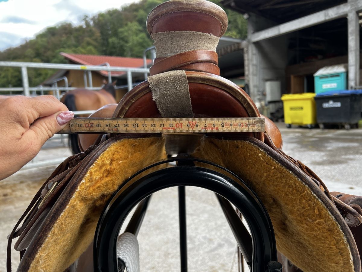 Selles, accessoires: Deuber und Partner Wade Sattel – D'occasion à Oerlingen par Lucaphil01 6