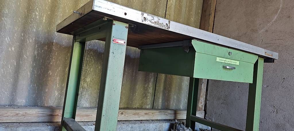 Werkbänke: Werkbank mit Schublade – Gebraucht aus Schlossrued von RS_handwaerch77 1