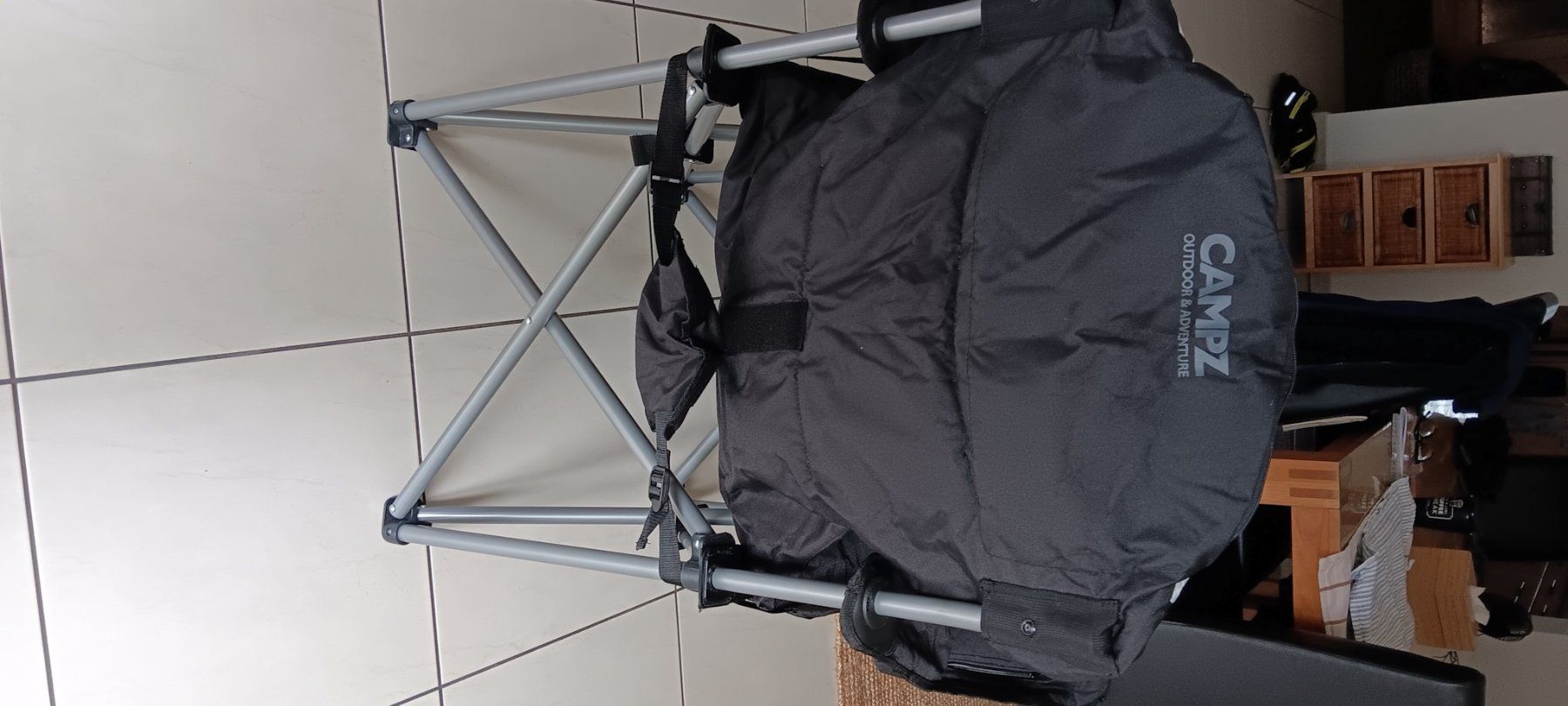 Chaises: Robuster neuwertiger Campingstuhl – Neuf (Voir description) à Glis par Extens5 3