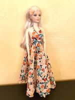 🌸 BARBIE-BLUMENKLEID MIT BLUMENSCHMUCK  **NEU**