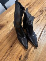 Bottines noires à talons hauts Zara, pointues, taille 38.