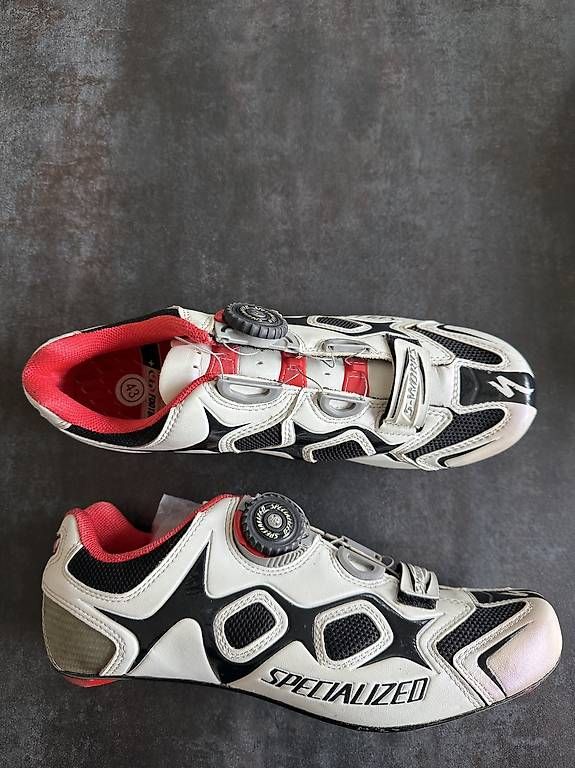 Herrenschuhe: Chaussures de vélo SPECIALIZED Carbon – Gebraucht aus Orbe von Polo14A 1