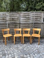 4 Dietiker Holzstühle stapelbar