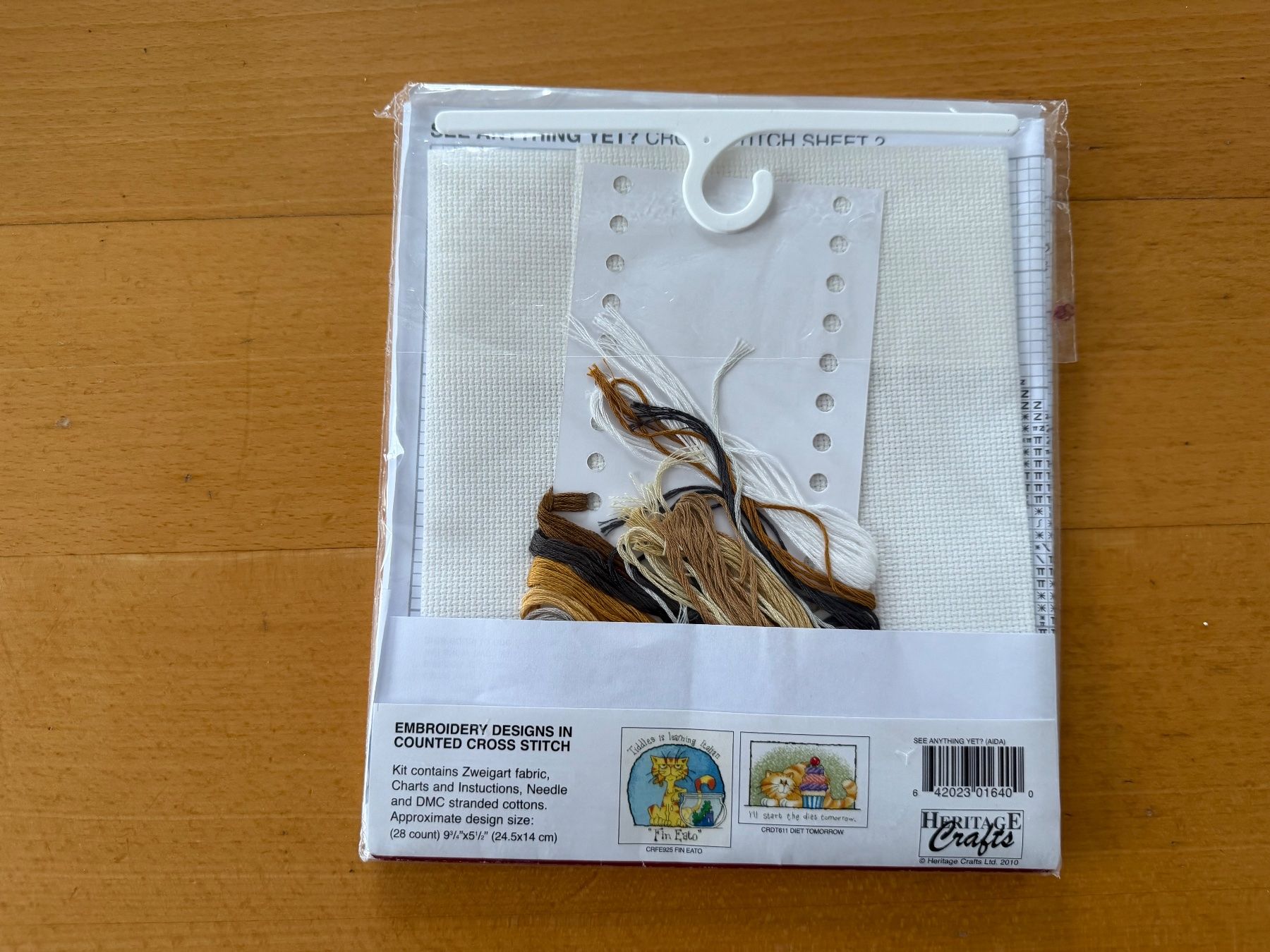 Kit bricolage: Stickpackung Heritage Crafts Erdmännchen neu – Nuovo e nell'imballaggio originale da Maschwanden venduto da Brindabella 1