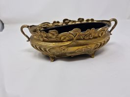 Art Nouveau  brass blumentopfh good condition