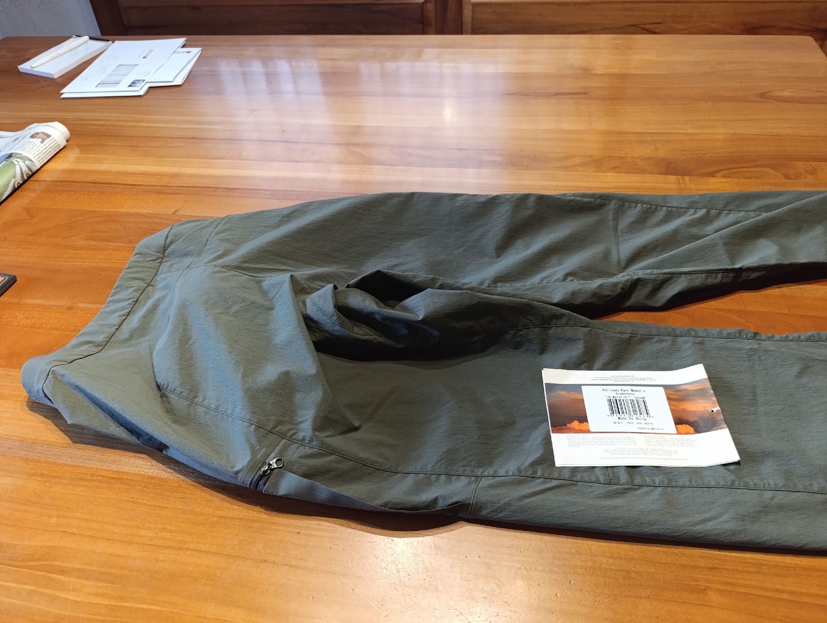 Arcteryx Pantaloni: Arcteryx Wanderhose Damen  – Nuovo (secondo la descrizione) da Oberarth venduto da sil_9dfs 1