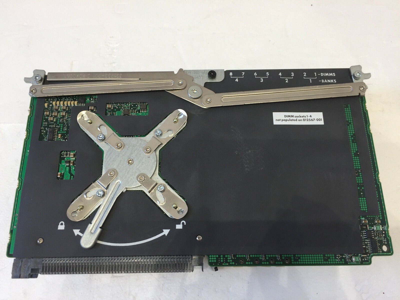 Hewlett Packard Server: HP 378476-001 PROCESSOR MEMORY BOARD PROLIANT DL585 G1 – Usato da Locarno venduto da Sa.chan 3