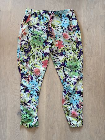 Hosen mit Blumenmuster leicht / gebrauchter Zustand