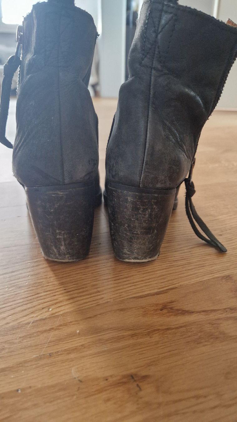 Scarpe da donna: Winter Stiefeletten, grau, Grösse 40 – Usato da Zürich venduto da mis_2kxn 3