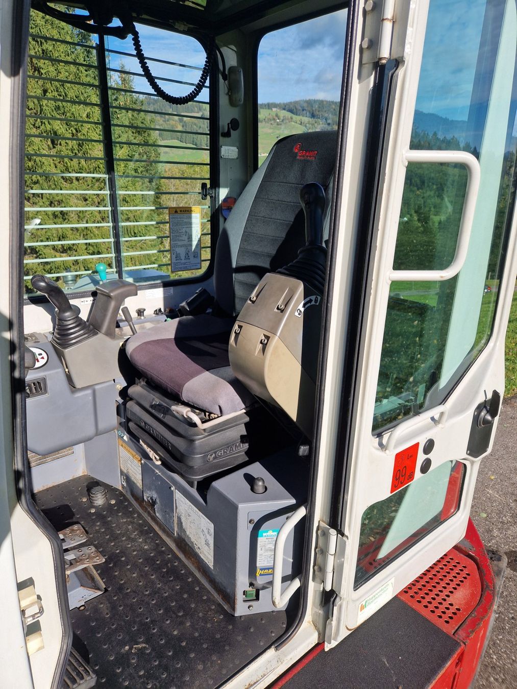 Takeuchi Escavatori: Takeuchi TB 180 FR – Usato da Appenzell venduto da gra_8vsx 4