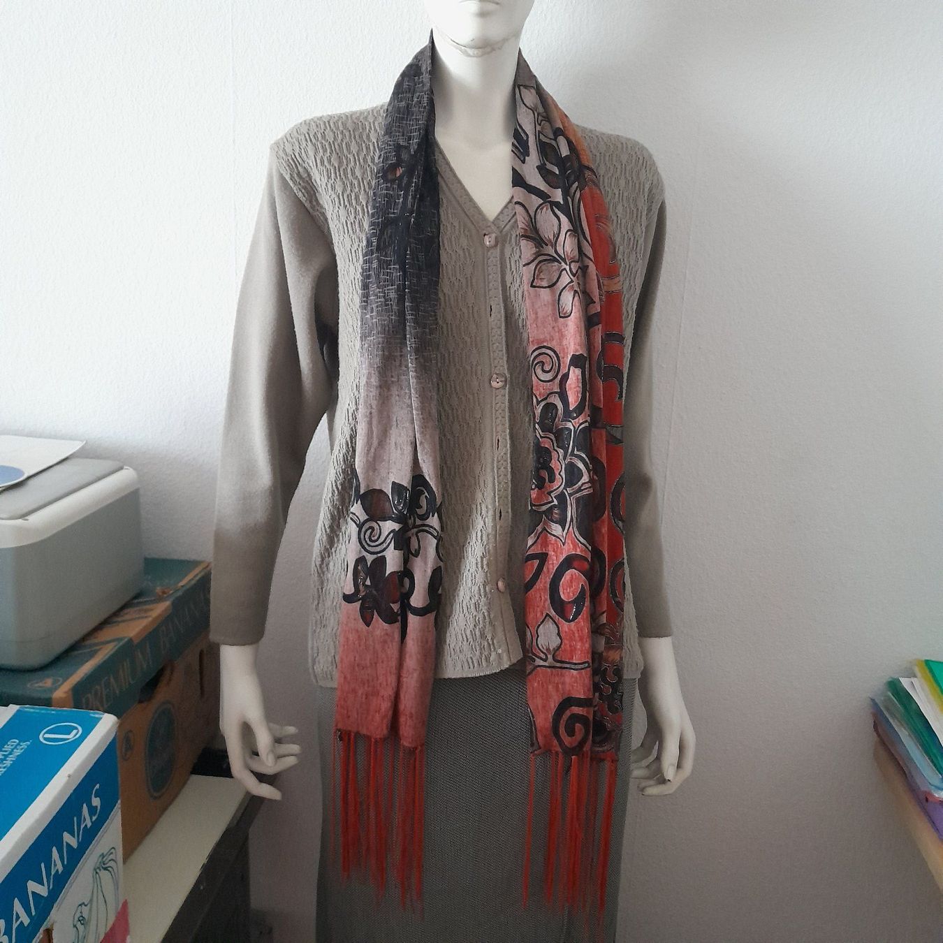 Foulard & Sciarpe: Schicker Damen Schal mit Glitzer rot schwarz beige Muster... – Nuovo (secondo la descrizione) da Horgen venduto da Amanda30 1