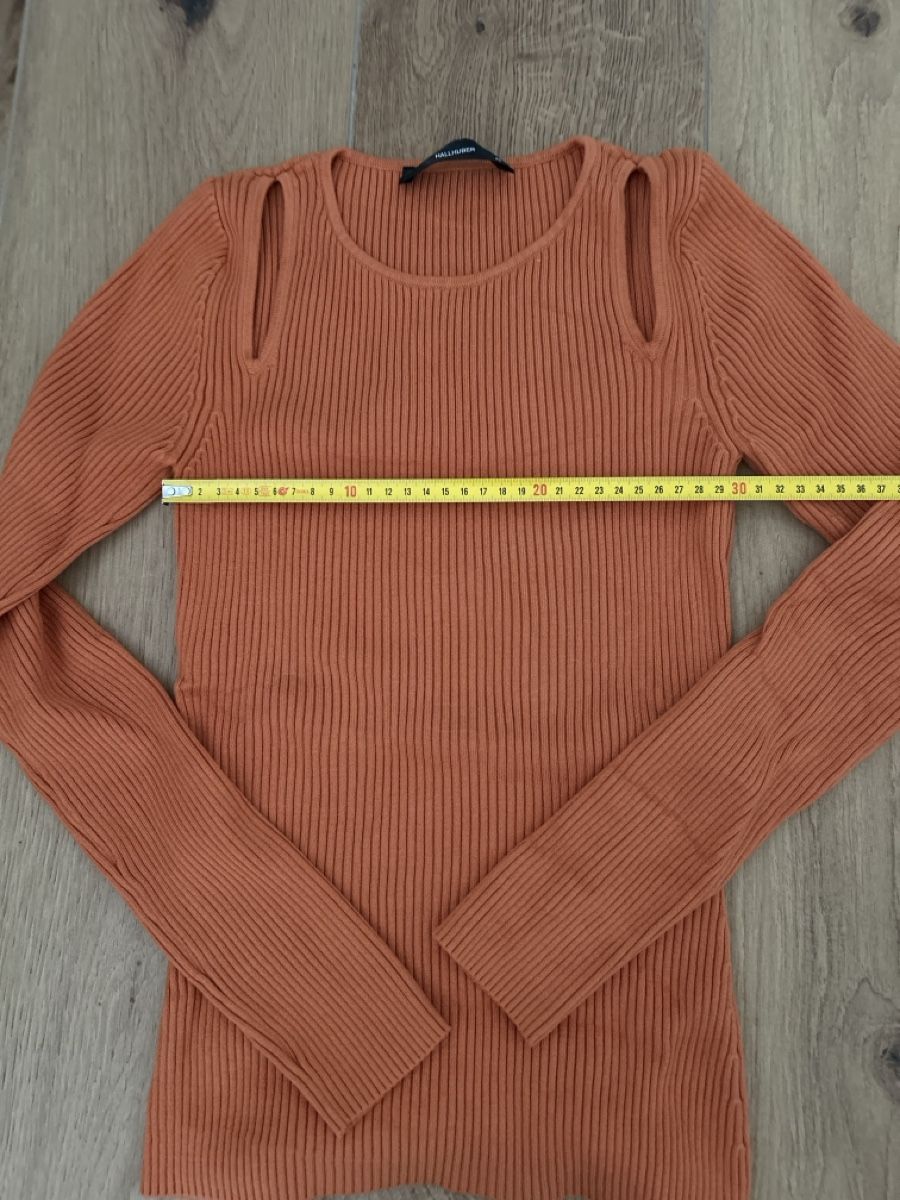 Hallhuber Lotti di vestiti: Trendiger Herbst-Pullover mit Cut-Outs, Grösse S, neu! – Nuovo (secondo la descrizione) da Worben venduto da AlliaB 2