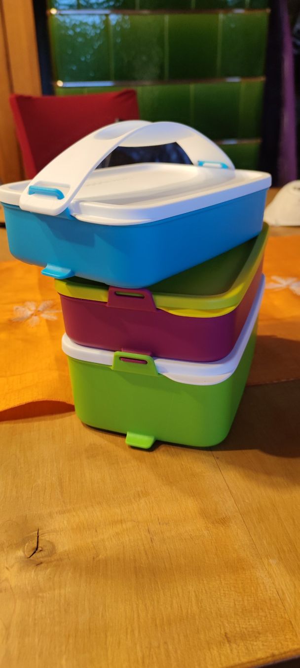 Tupperware Behälter & Ähnliches: Tupper Lunch Box Set (3) – Neu und originalverpackt aus Schweizersholz von  2