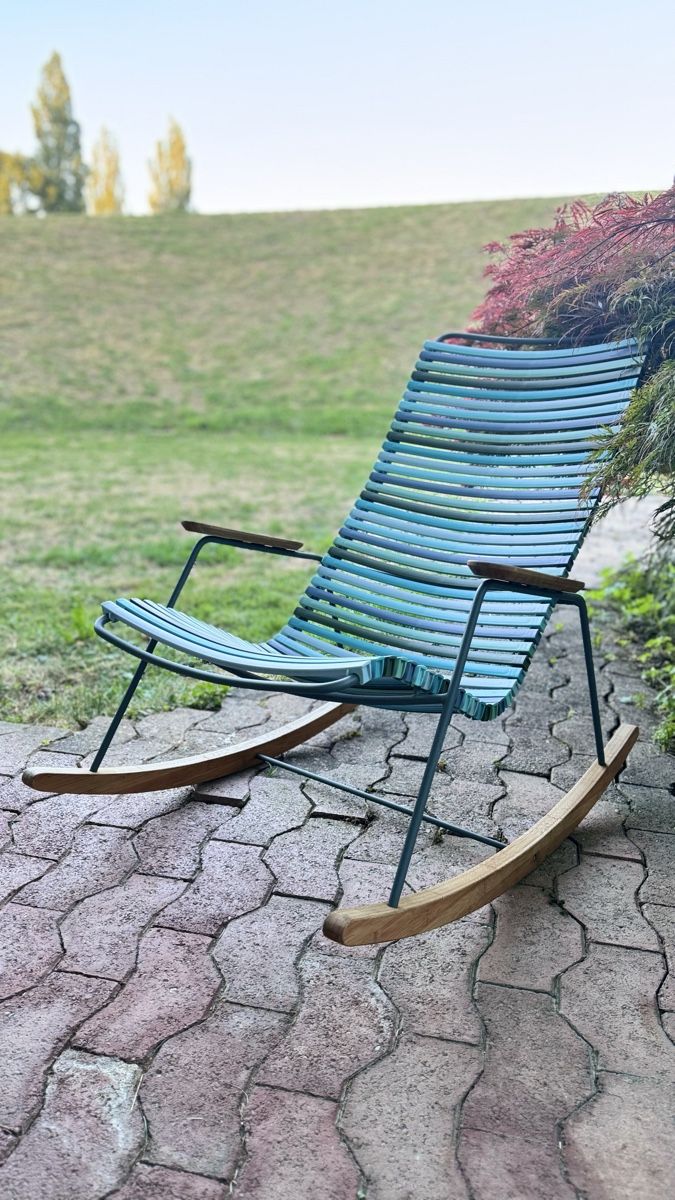 Pfister Stühle: Moderner Design-Schaukelstuhl  – Gebraucht aus Kriens von efe_gl2d