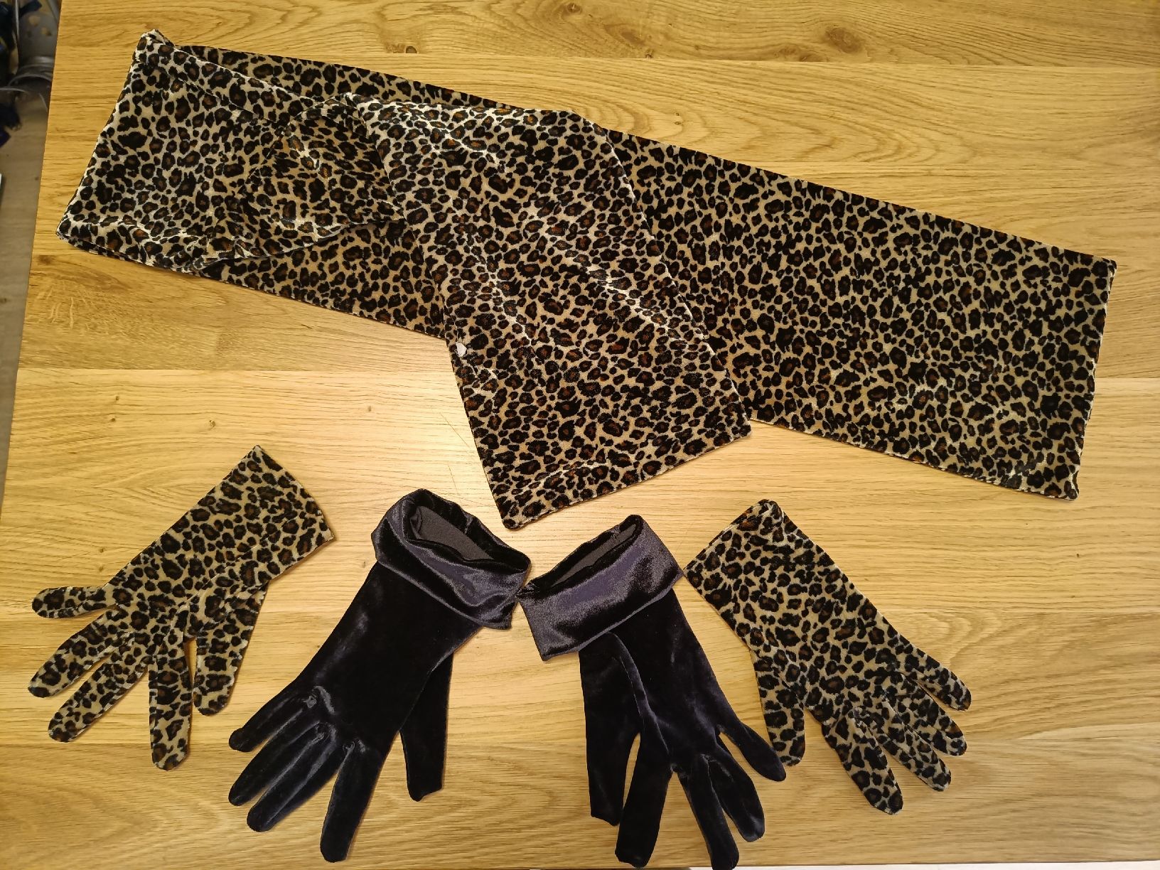 Foulards, Tücher & Schals: stylisches Set Schal und Handschuhe – Gebraucht aus Emmen von kat_q67m 4