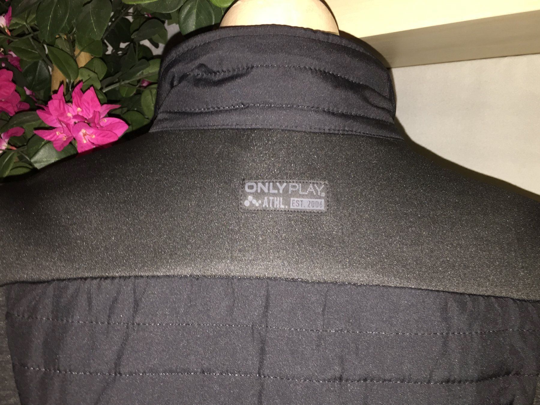 Only Giacche: Veste/Jacke   ONLY     Taille/Grosse M – Usato da Cossonay-ville venduto da Super-Price-Quality 7