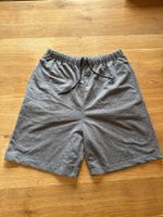 Stoffhose Shorts Gr. M grau
