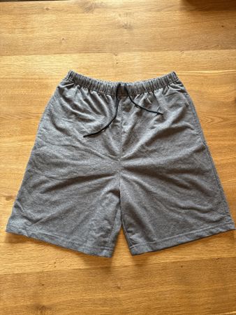 Stoffhose Shorts Gr. M grau