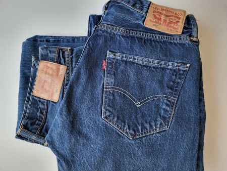 2 x Levi's W31 L30, blau, getragen und gewaschen