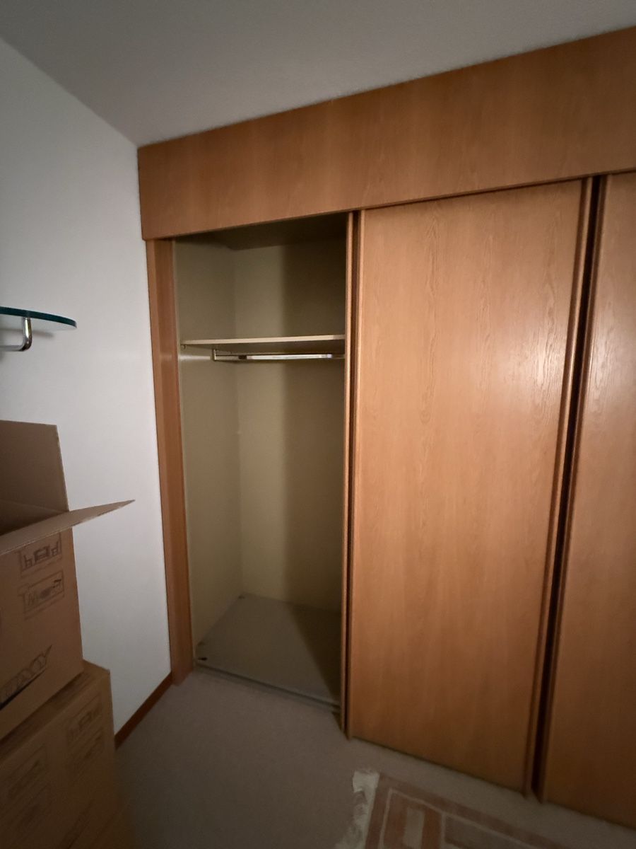 Schränke: Kleiderschrank 4 - Türig – Gebraucht aus Seuzach von enr_rpg5 4