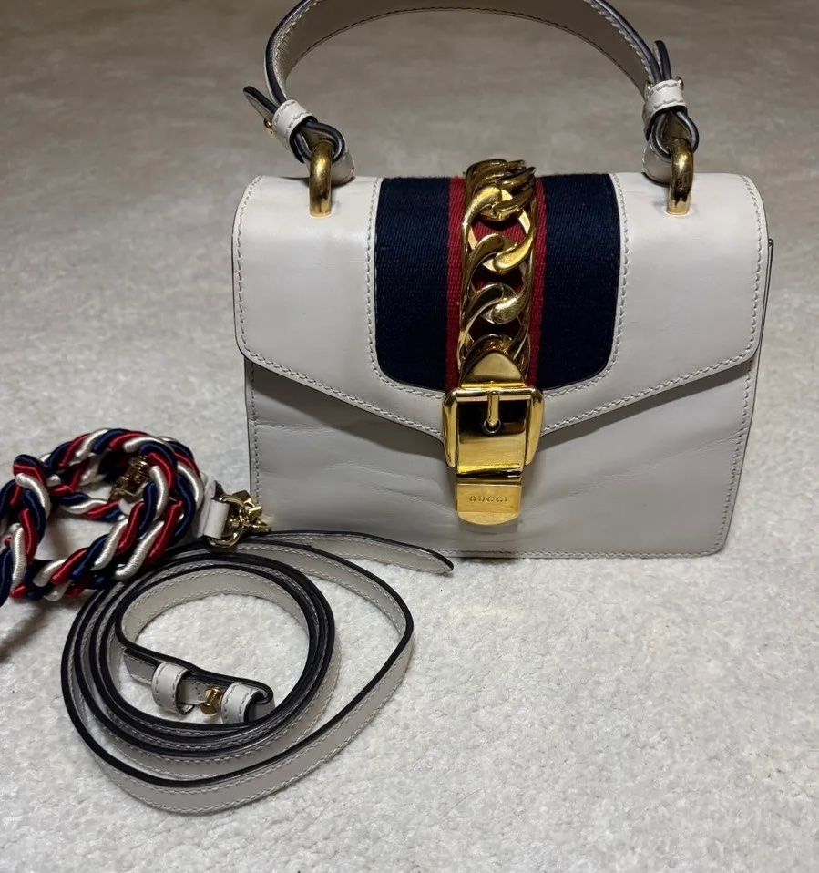 Gucci Borse da donna: Gucci Sylvie Umhängetasche – Usato da Triesen venduto da dardaleni 1