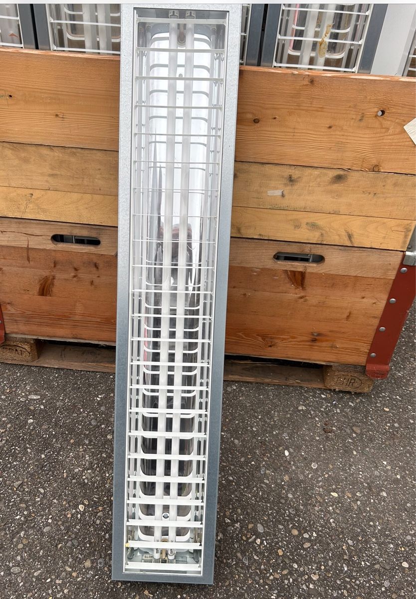 Lampadari & plafoniere: Neon Deckenlampen mit Leuchtmittel  40 Stk. – Usato da Rüdlingen venduto da Hbuetz 1
