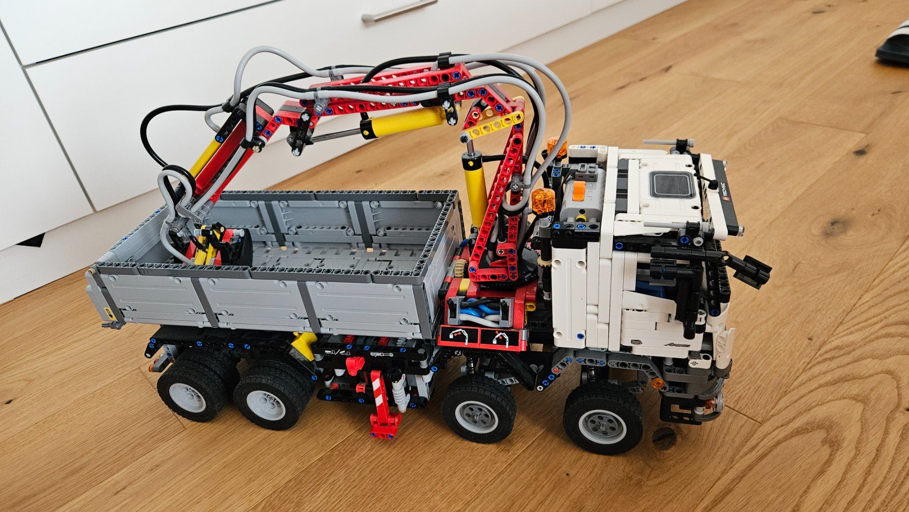 Lego Giocattoli: Lego Technic Mercedes Arocs 42043 – Usato da Sargans venduto da Native7 1