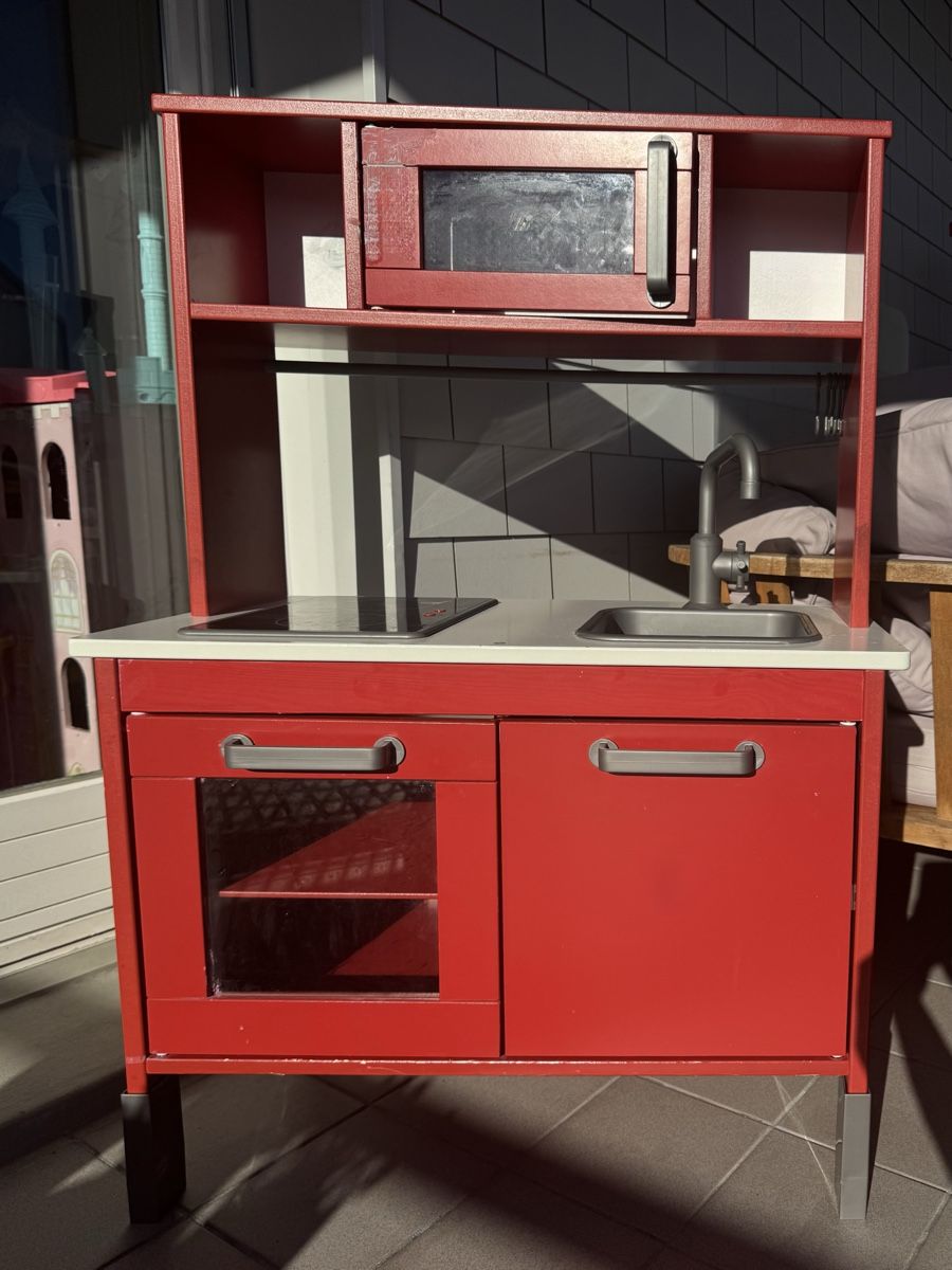 Ikea Cucine complete: Spielküche 72x40x109 cm – Usato da Hergiswil venduto da jam_lfc5
