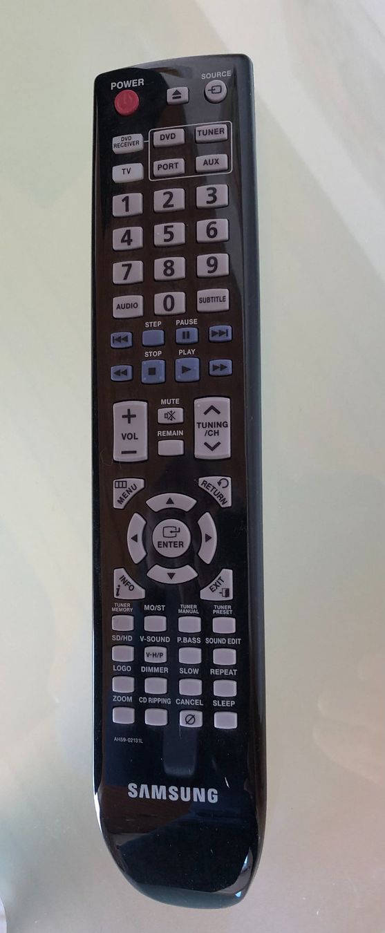 Home Cinema: SAMSUNG Digital Home Cinema System – Usato da Oberurnen venduto da rol_d5yj 6