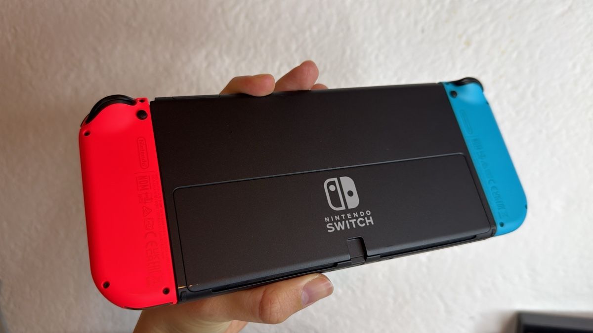 Nintendo Console: Nintendo Switch OLED - Great Condition, Includes Everything! – Usato da Ehrendingen venduto da bubulence 3