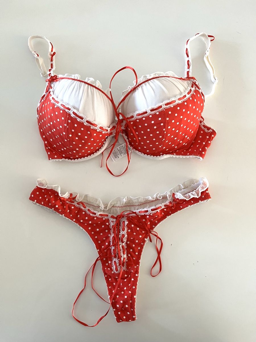 Sonstige Unterwäsche: Dessous SET BH UND STRING 75B – Gebraucht aus Basel von JJ.Elena