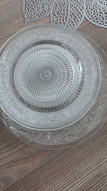 Assiettes: Glas Teller  – D'occasion à Wallisellen par alj_cr5c