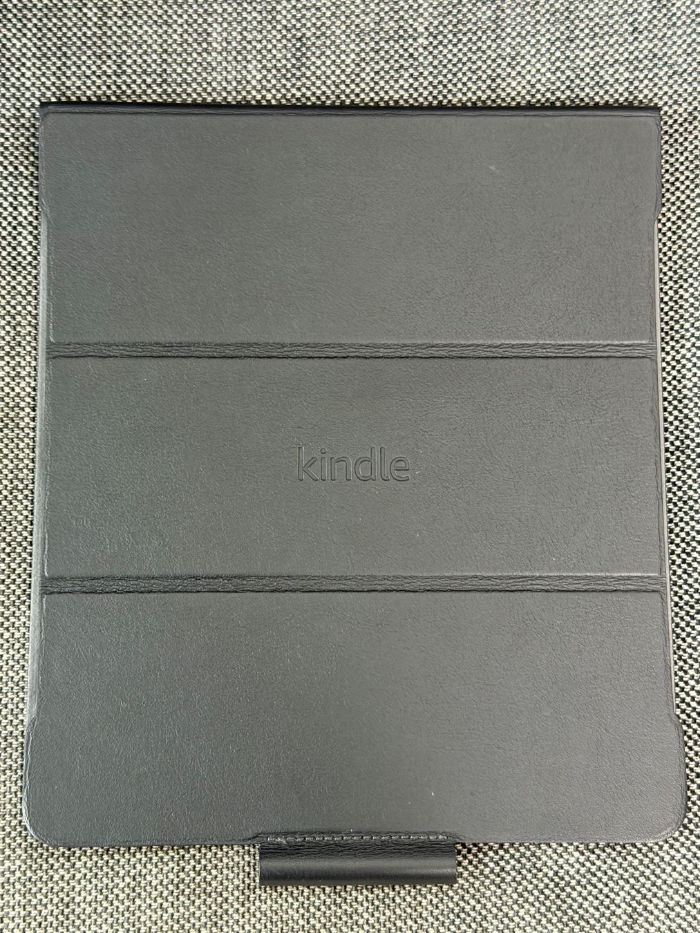 Covers & Borse: Amazon Kindle Scribe-Klapphülle, magnetisch, Premiumleder – Usato da Riehen venduto da Nyenhuis