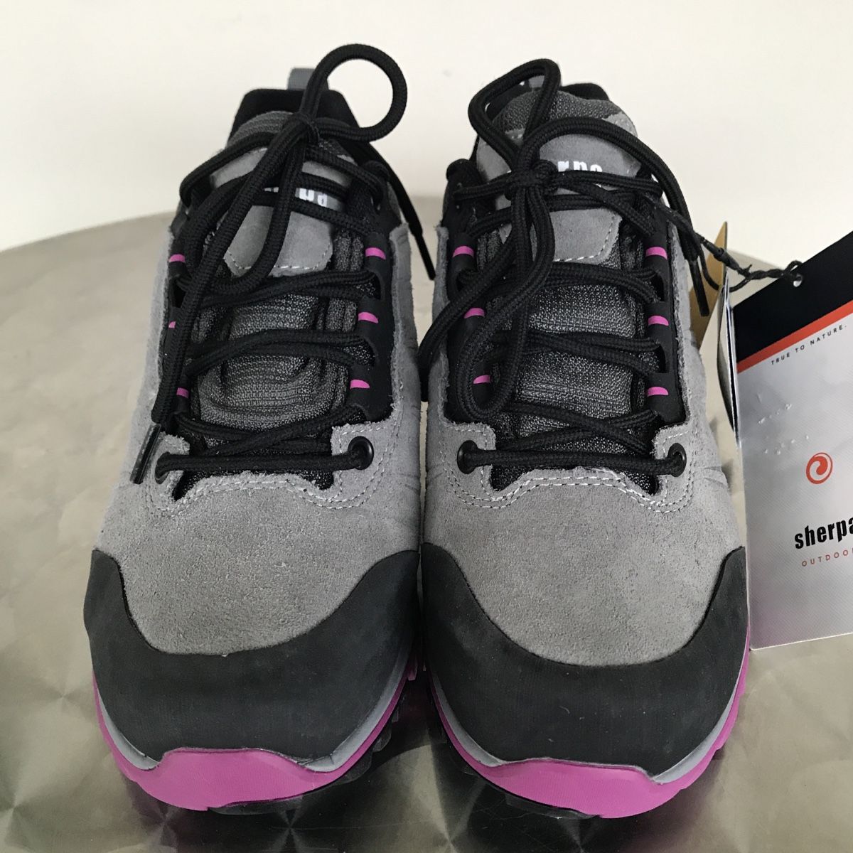 Sherpa Damenschuhe: Sherpa Damen-Multifunktionsschuh Chow Low 36 – Neu und originalverpackt aus Ebnat-Kappel von Molton 1