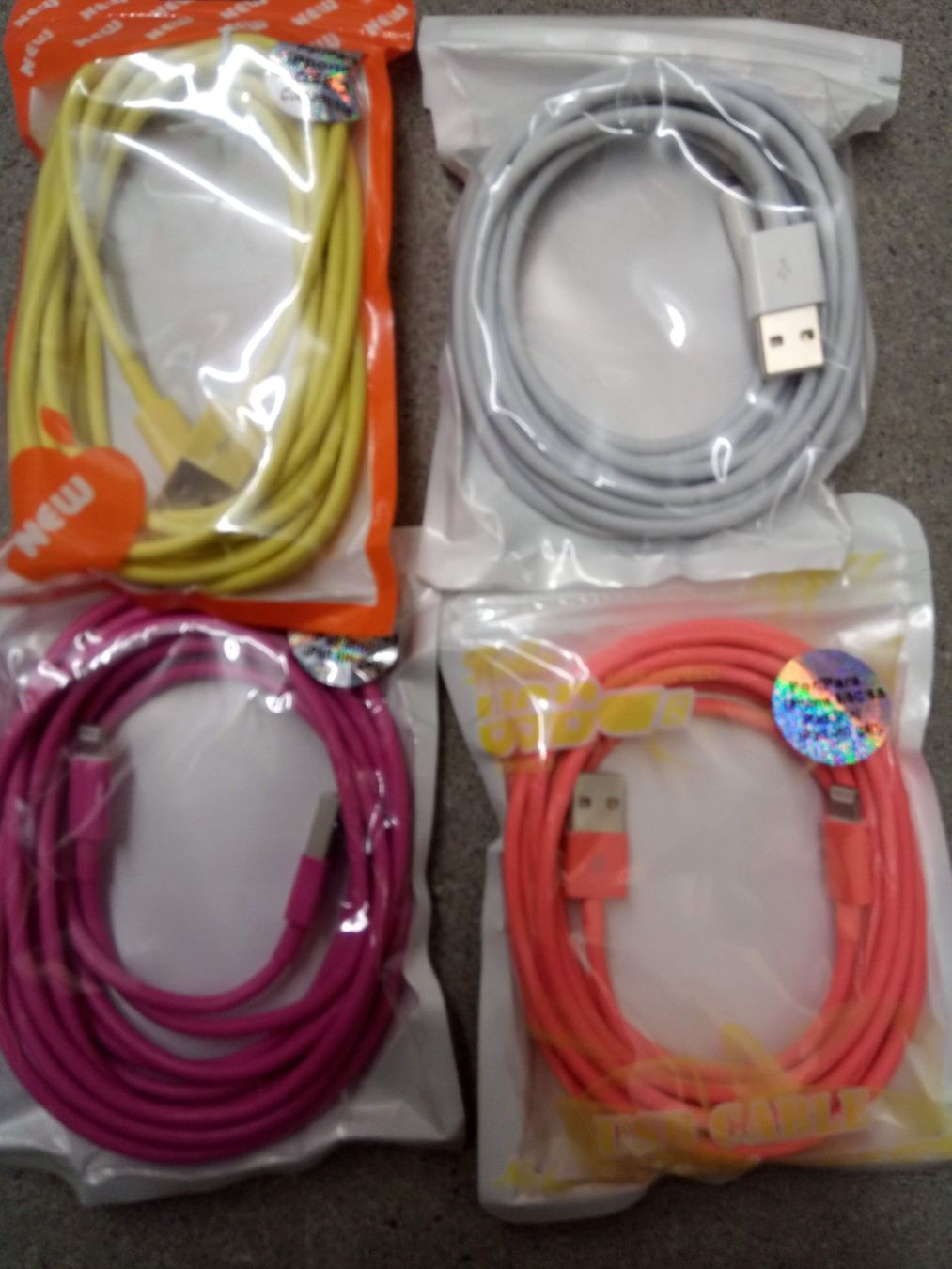 Cavi: 3meter 8pin lightning zu USB Kabel - farbig – Nuovo e nell'imballaggio originale da Ermatingen venduto da rik4rdo