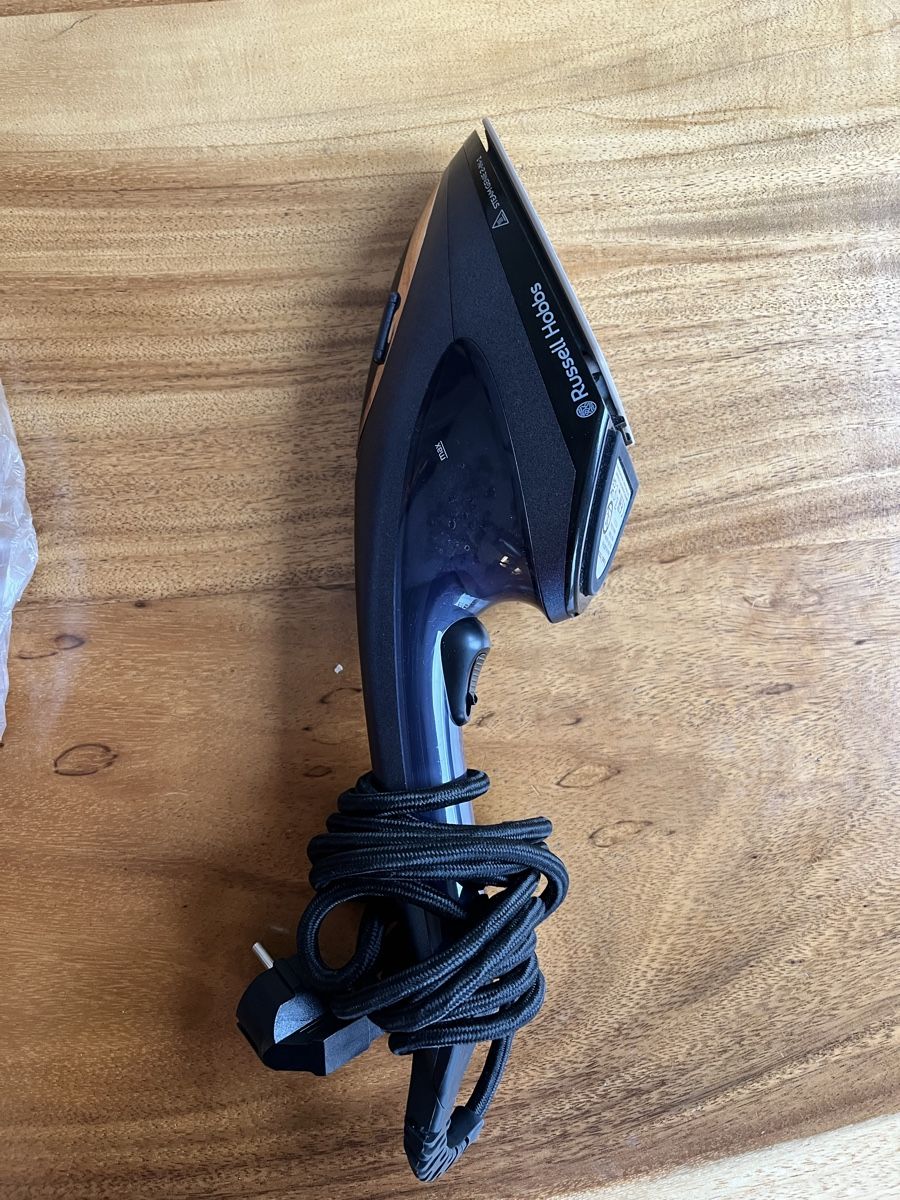 Russell Hobbs Ferri da stiro: Russell Hobbs 28370-56 Multi Iron – Nuovo (secondo la descrizione) da Zürich venduto da mxcs 4