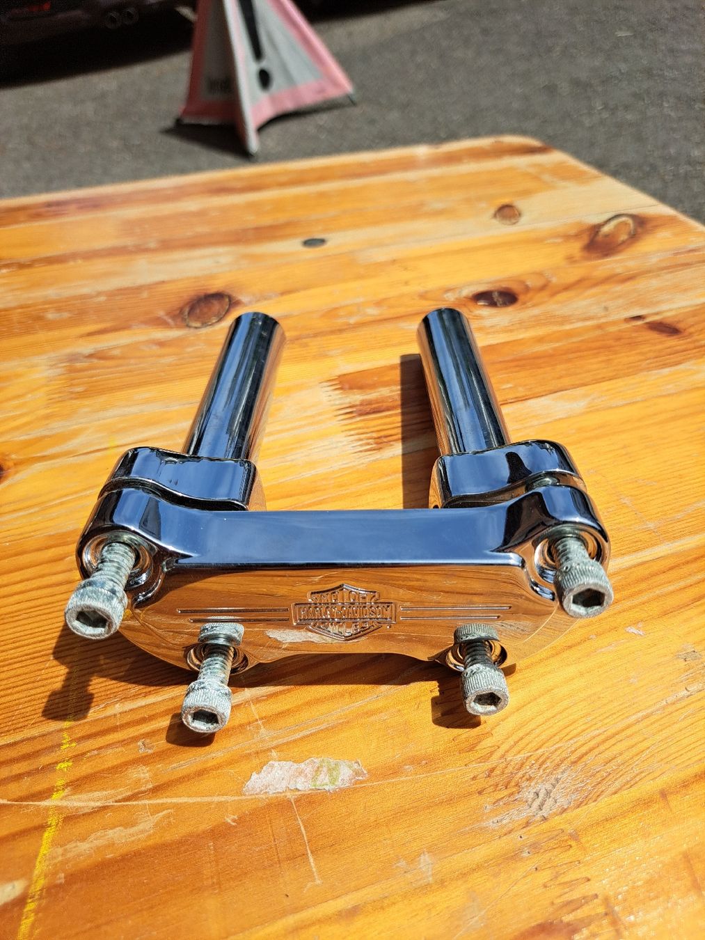 Harley-Davidson Toutes les pièces détachées moto: Harley-Davidson Riser chrome – D'occasion à Jona par Crazy_l 1
