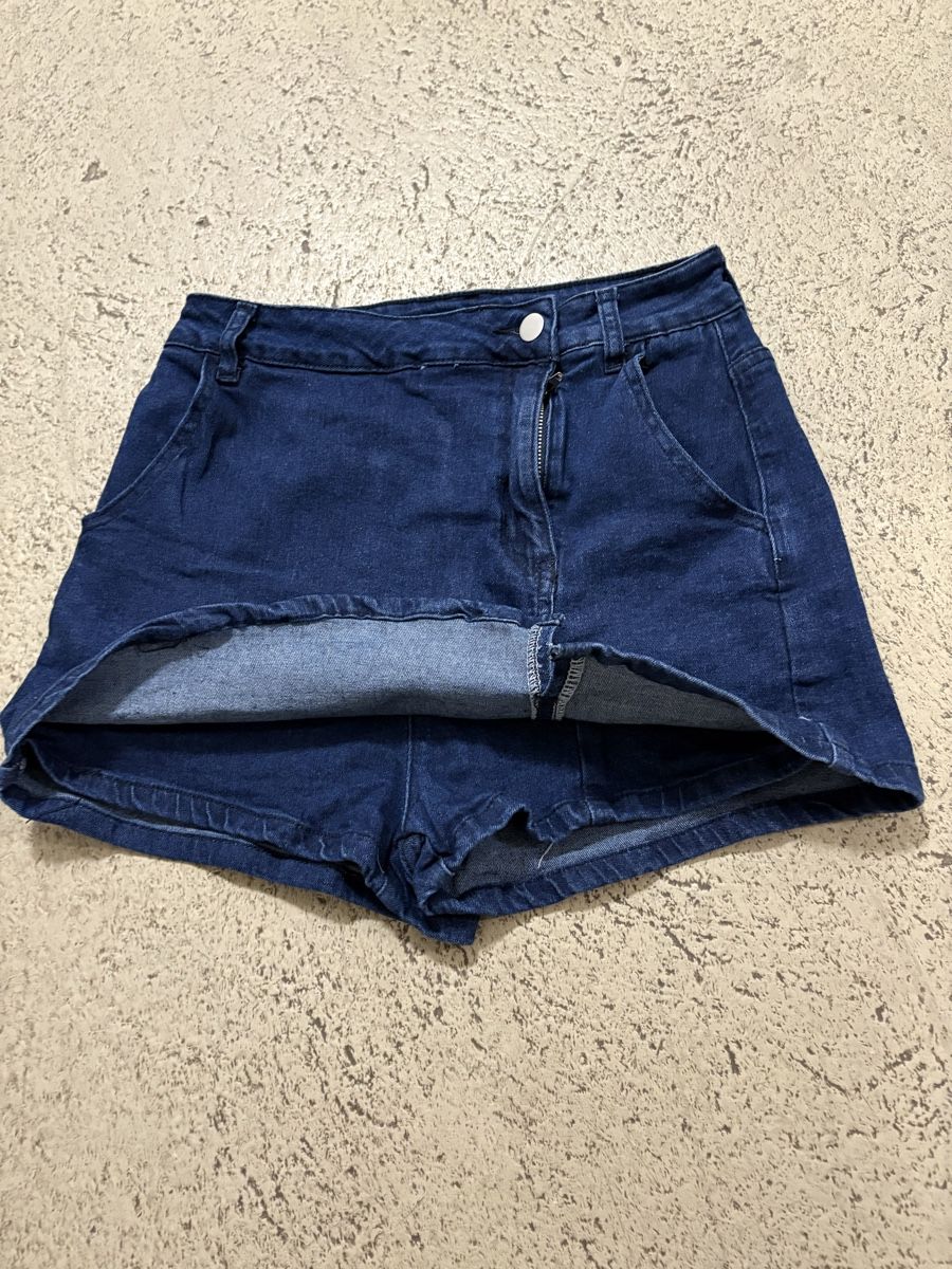 Pantalons: Damen Short,Gr.M – D'occasion à Winterthur par Nena222 1