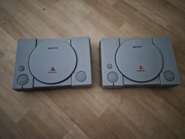 2 x PlayStation