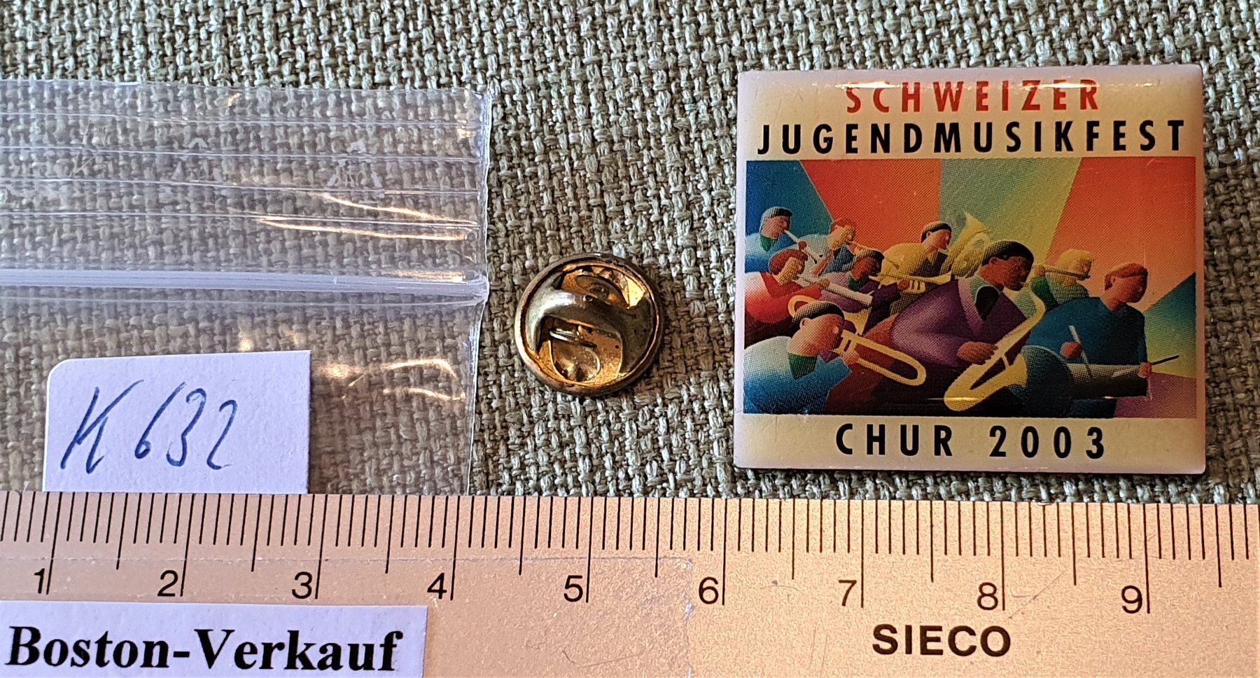 Placchette & Badge: K632 - Pin Schweizer Jugenmusikfest CHUR 2003 – Usato da Reinach BL venduto da Boston-Verkauf 1