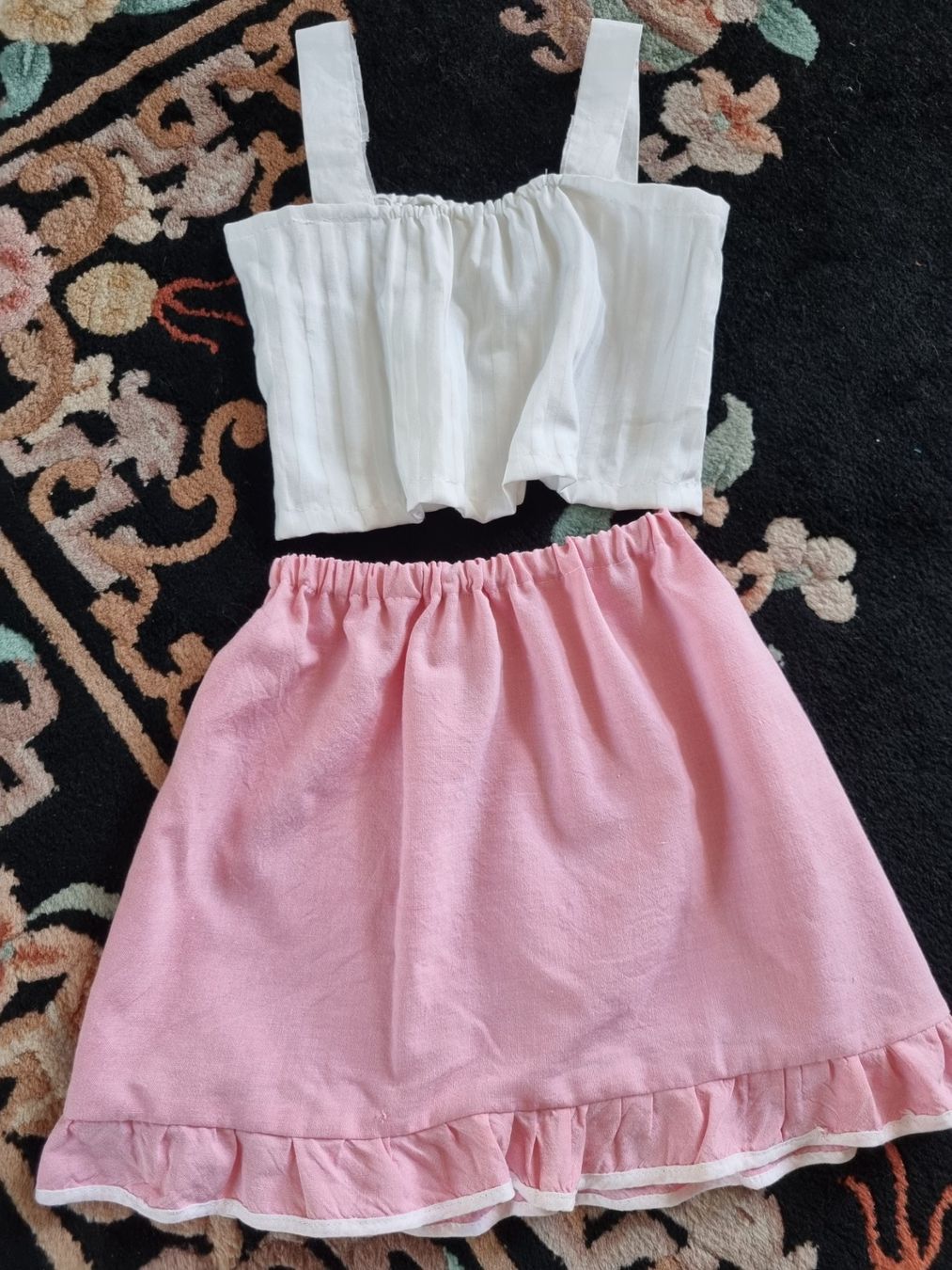 Vestiti & Gonne: Kleid für Mädchen 2 teilig – Usato da geroldswil venduto da Gumball1 2