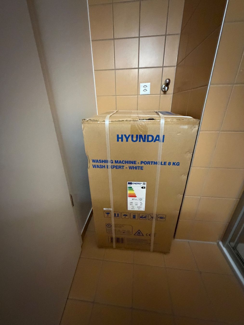 Lavatrici: Lave linge neuf – Nuovo e nell'imballaggio originale da Lausanne venduto da Franiialessio