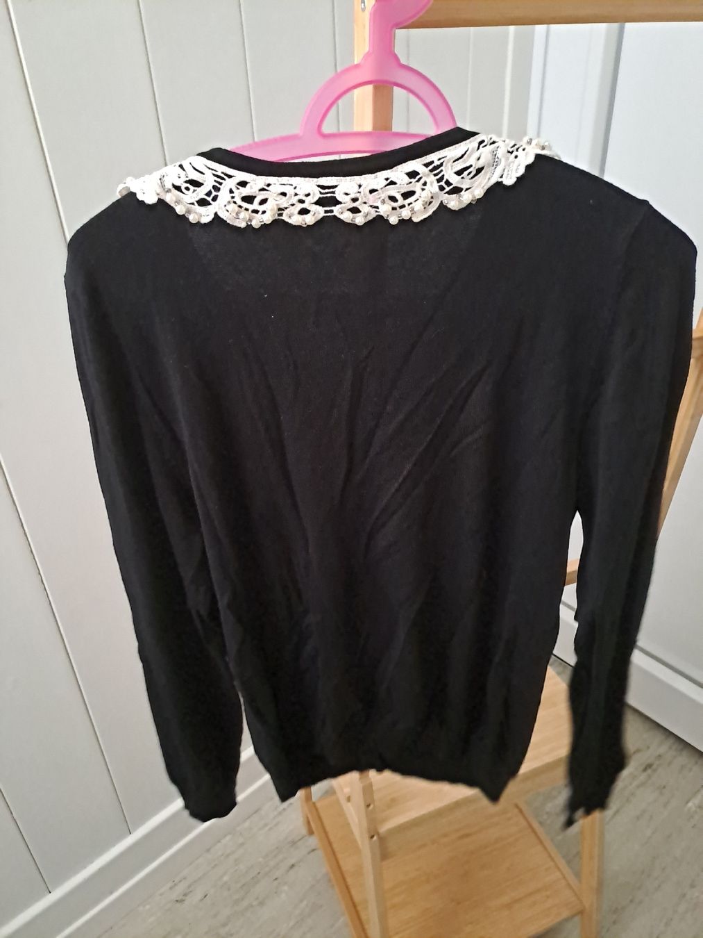Giacche: Damen Strickjacke schwarz mit Spitze und Perlen Gr 40 – Usato da Rickenbach LU venduto da bishiida 3