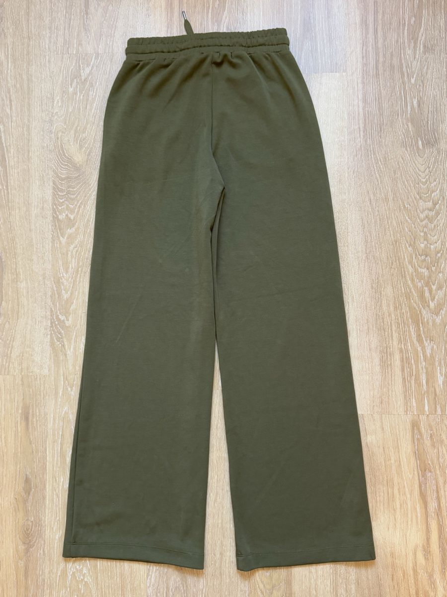 Pantaloni: Jogging vert kaki Soyaconcept, t.XS/34 – Usato da Tavannes venduto da Thriftshop 1