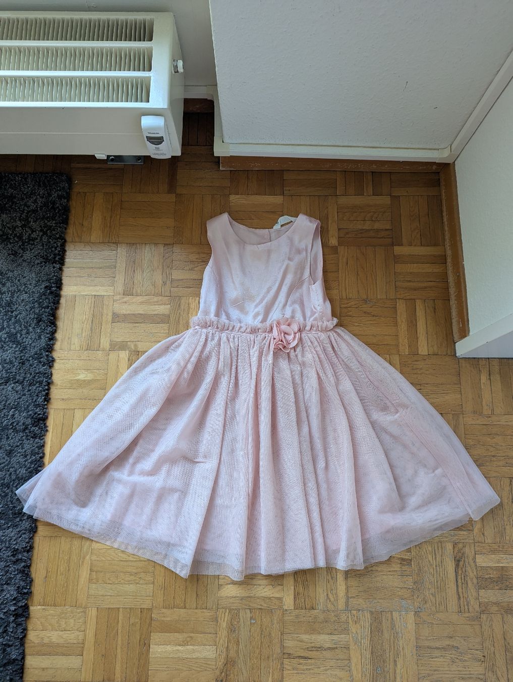 H&M Kleiderpakete & -sets: Mädchen Kleiderset Grösse 134 – Gebraucht aus Lengnau AG von sus_znf9 3