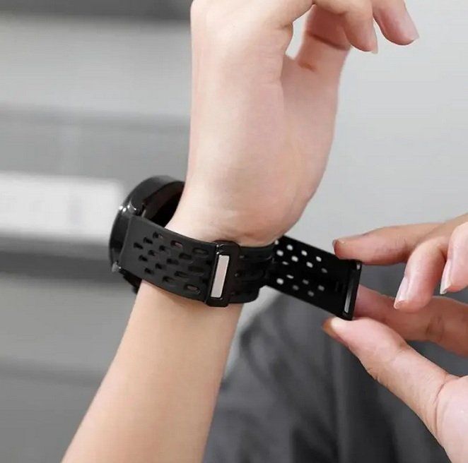 Armbänder & -reifen: Armband Silikon V4 für Suunto RACE S/RACE/5 Peak/9 Peak Pro – Neu und originalverpackt aus Lausanne von WATCH-WORLD 1