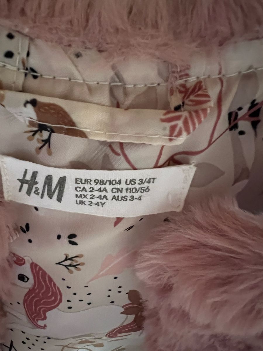 H&M Altro abbigliamento per bambina: H&M Fellweste Grösse 98/104 – Usato da Inwil venduto da Karenstone 1