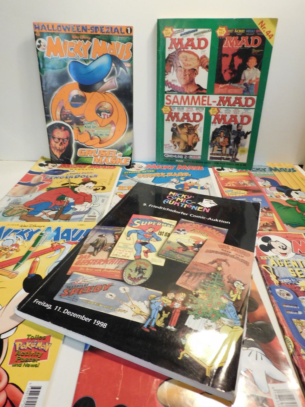 BD: Micky Comic Auktionen Buch u 10 Comic Hefte alt – D'occasion à Sursee par 76 2