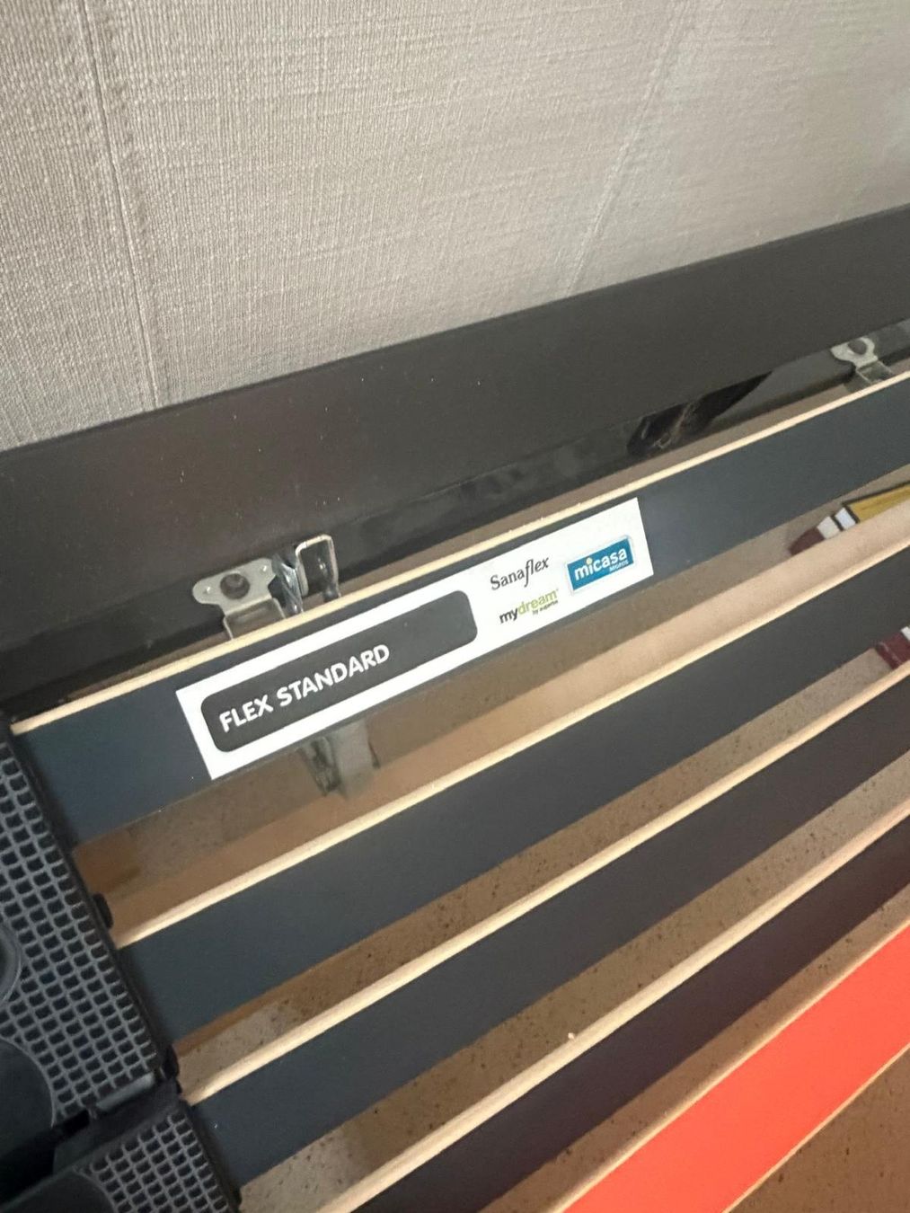 Micasa Letti: Bettgestell Micasa mit Lattenrost, 180x200 cm – Usato da Zürich venduto da Pinga05 4
